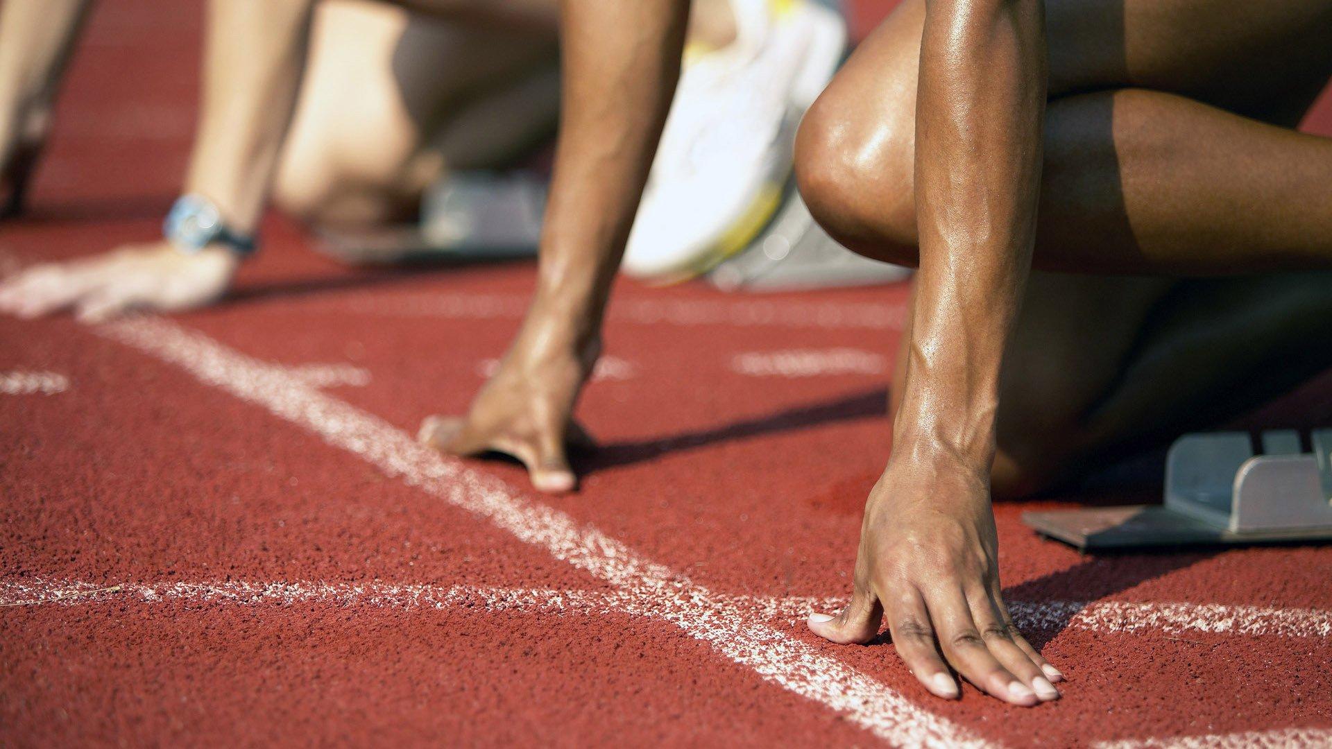 迈凯伦创队史尴尬纪录，双车成绩取消背后的技术冷知识